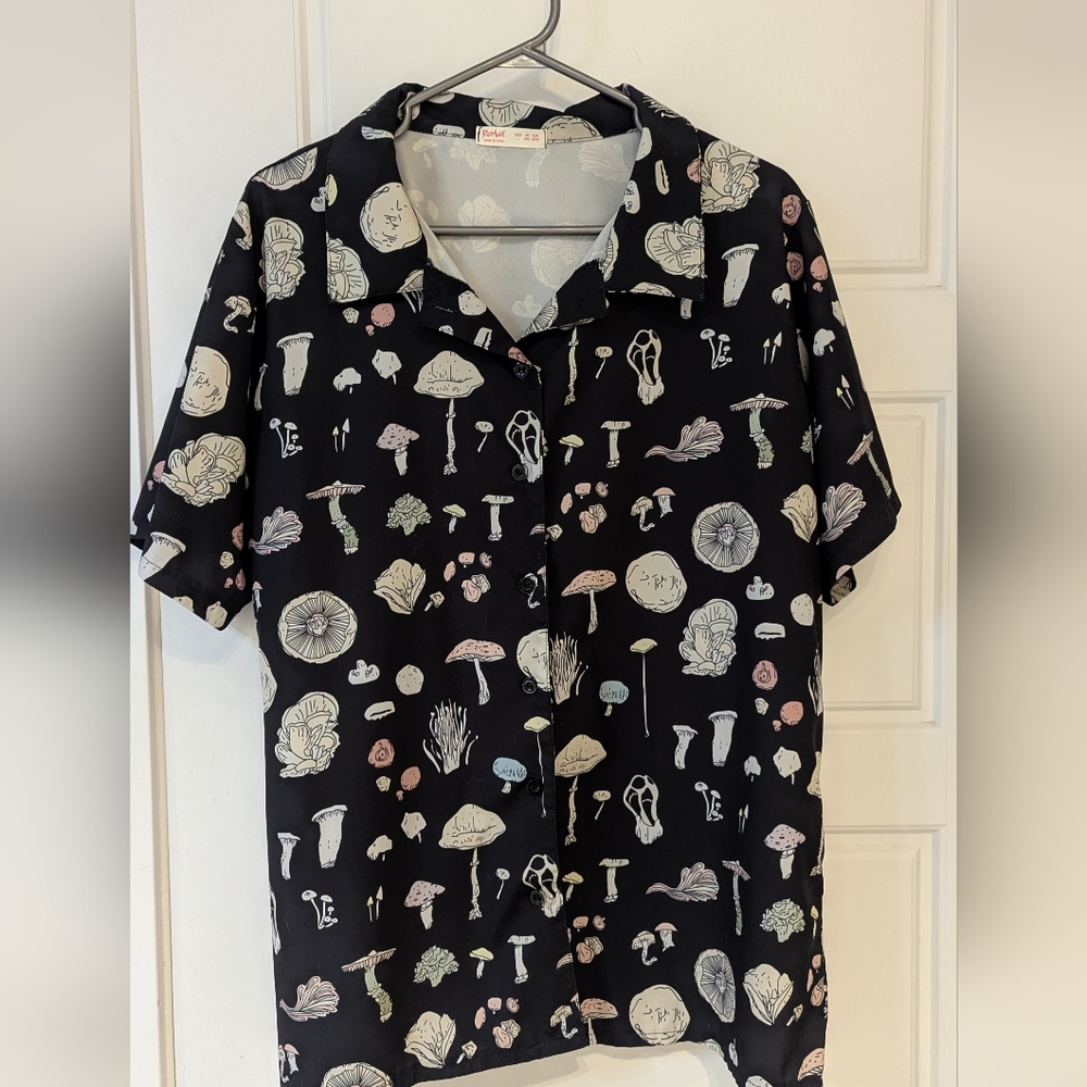 Shirt - Picture 3 of 6